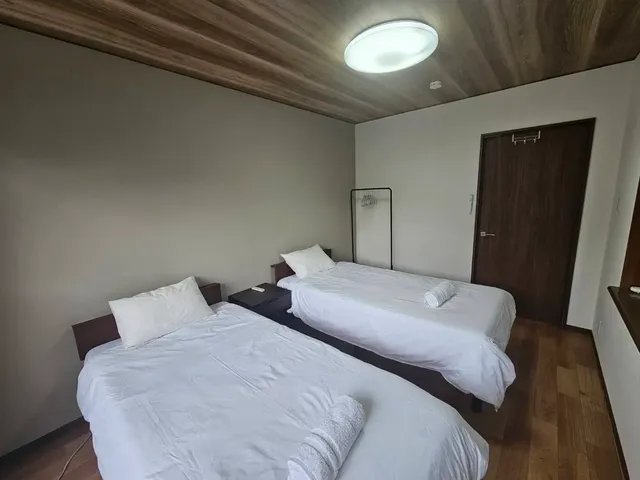 3樓前單人床*2