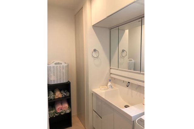 【2F Wash stand / 2樓洗手间 / 2階 洗面室】