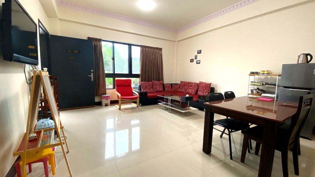 HappyHolidy Homestay