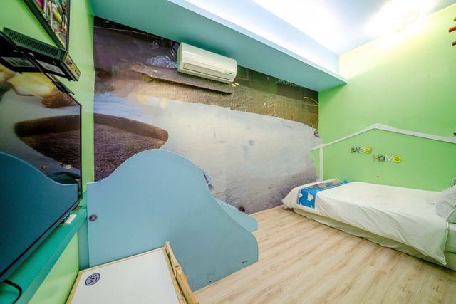 1955 kids friendly BnB-Toy double room-2