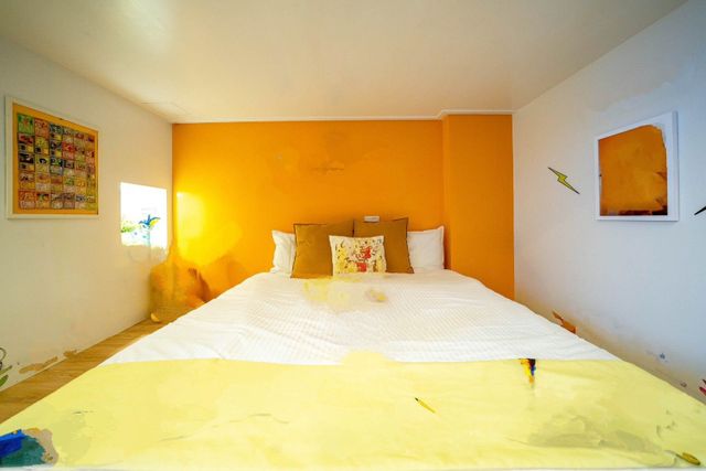 1955 kids friendly BnB-Baby ball quadruple room-2