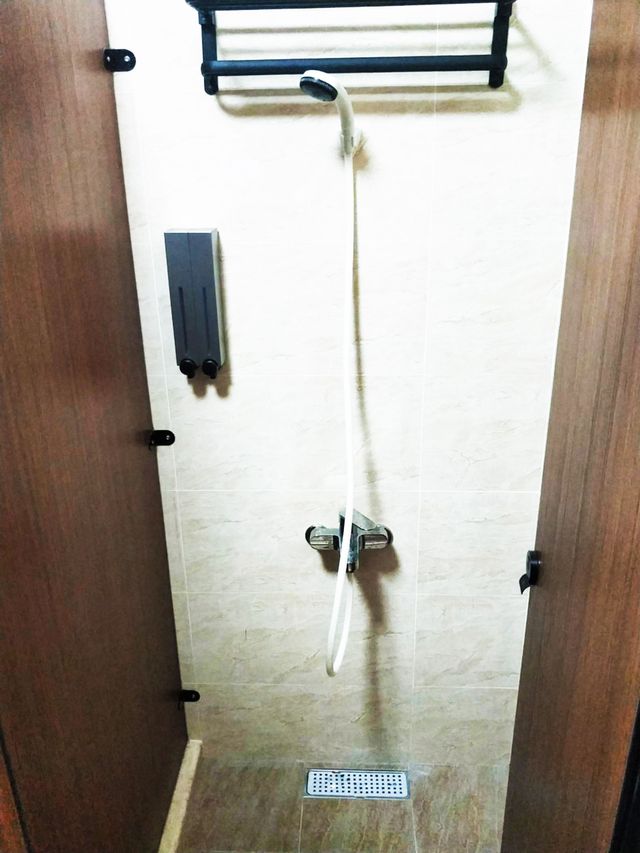 澎湖 l 海樂民宿 l 包棟最低4000元 l 近隘門沙灘-四人背包房(男性為主,包間可混住)2人以上請選"房間數"-8