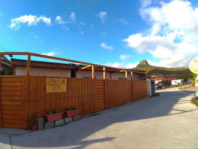 文藝復興墾丁大街民宿 | 室內公共空間自行車停放-庭院小屋2人房-5