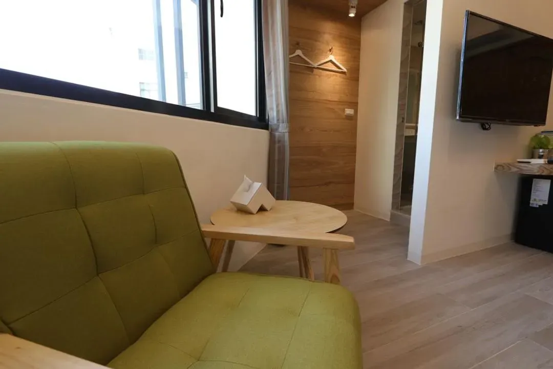 플로라 인