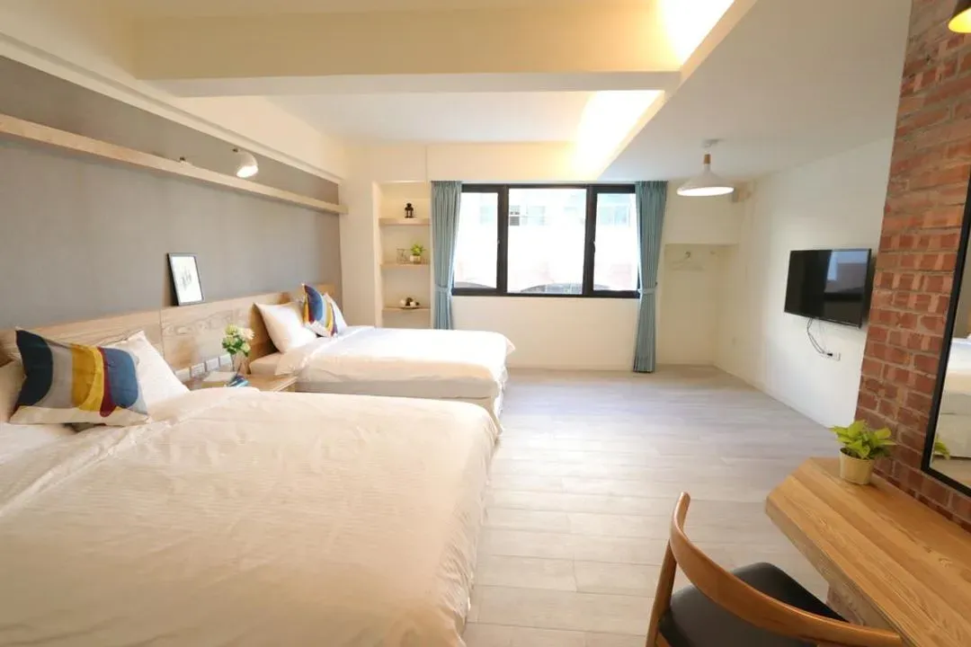 플로라 인