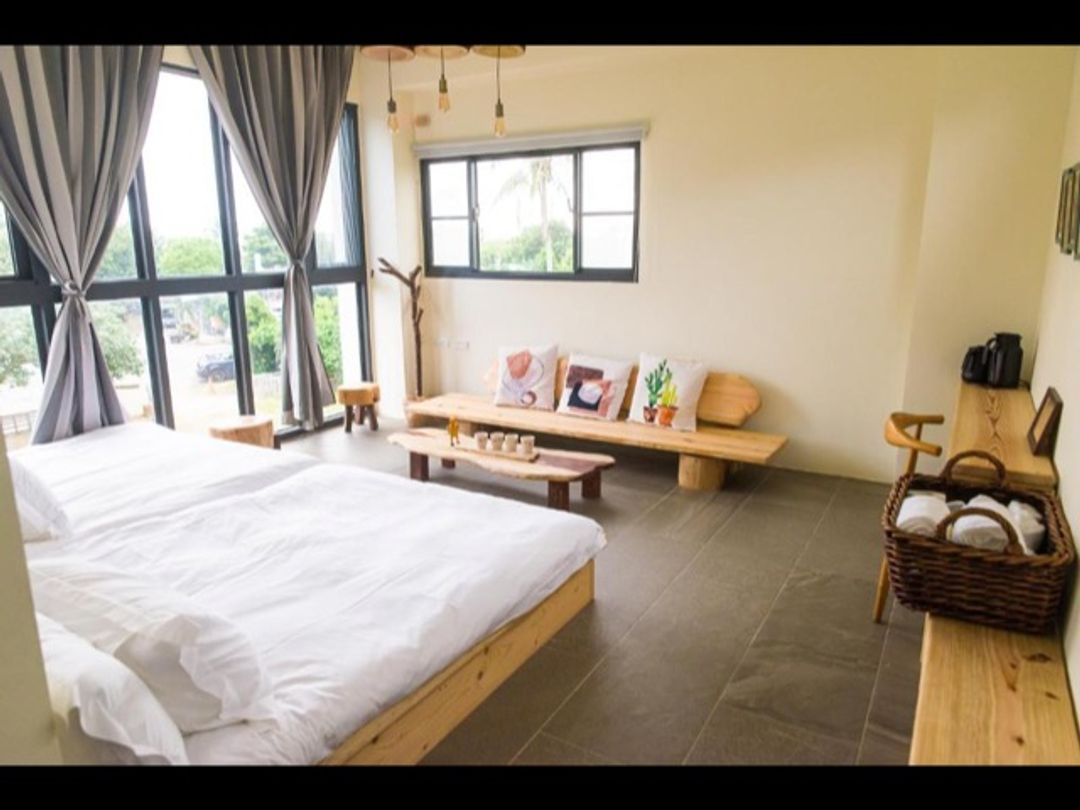 White house 35 B&B