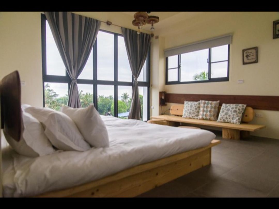 White house 35 B&B