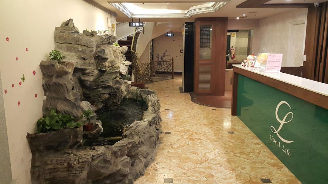 金色年代旅店