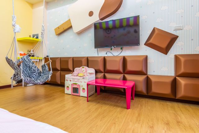 Funny Eggs Guest House-Larger Double Room-Candy-4