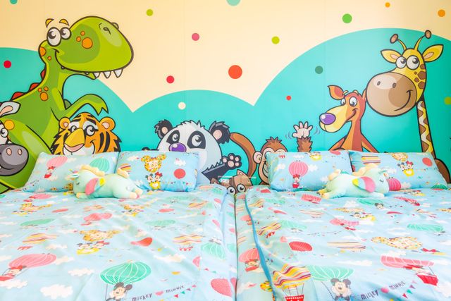 Funny Eggs Guest House-Quad Room-Zoo-1