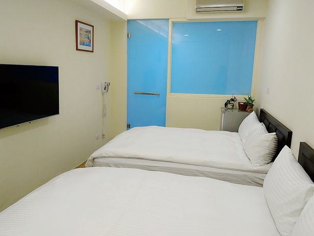 펑 클랜 베어 홈  (Feng clan bear home)-F5D2N(New and exquisite family 5 people room) (2 rooms, 2 bathrooms, 1 living room) Taichung Fengjia Night Market Accommodation-7