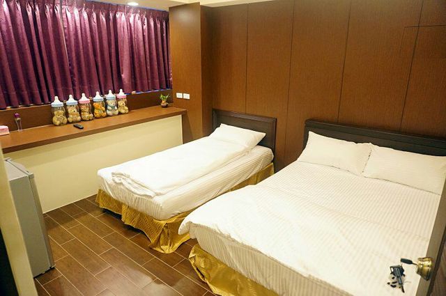 펑 클랜 베어 홈  (Feng clan bear home)-F6D1N(New and exquisite family 6 people room) (2 rooms, 2 bathrooms, 1 living room) Taichung Fengjia Night Market Accommodation-6