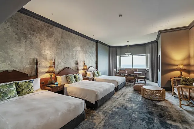 Hualien Farglory Hotel-Family Room (3 Double Beds) | Breakfast + Ocean Park Tickets-1