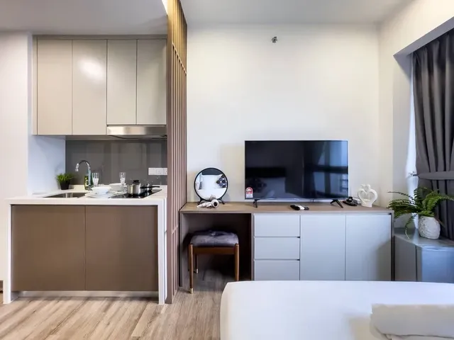 Agile Residence TRX by Isabella-Deluxe Triple Room-2