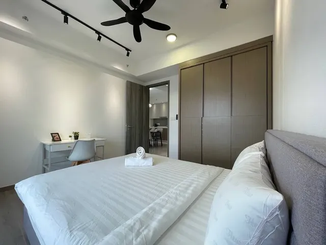 Agile Residence TRX by Isabella-Executive Queen Room-8