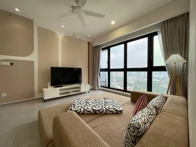 Agile Residence TRX by Isabella-Simple Queen Room-1