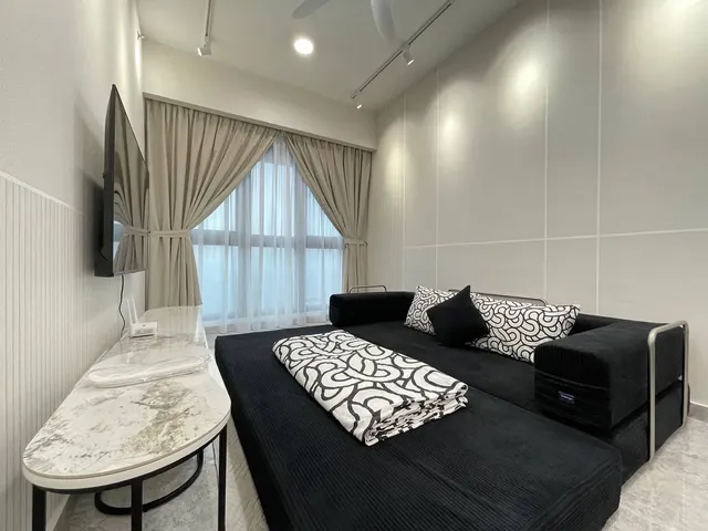 Agile Residence TRX by Isabella-Comfy Queen Room-1