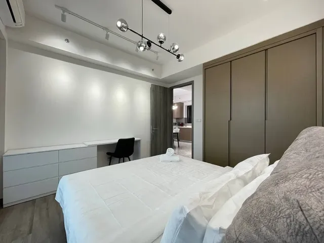 Agile Residence TRX by Isabella-Comfy Queen Room-4