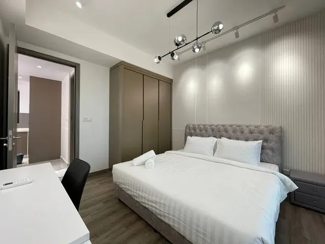 Agile Residence TRX by Isabella-Comfy Queen Room-3