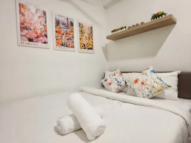 Agile Residence TRX by Isabella-Deluxe King and Queen Room-5