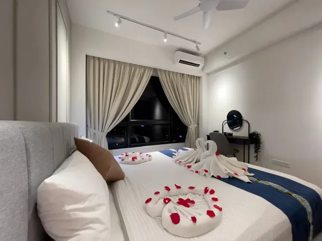 Agile Residence TRX by Isabella-Premium 2-bedroom and 1 living room suite-12