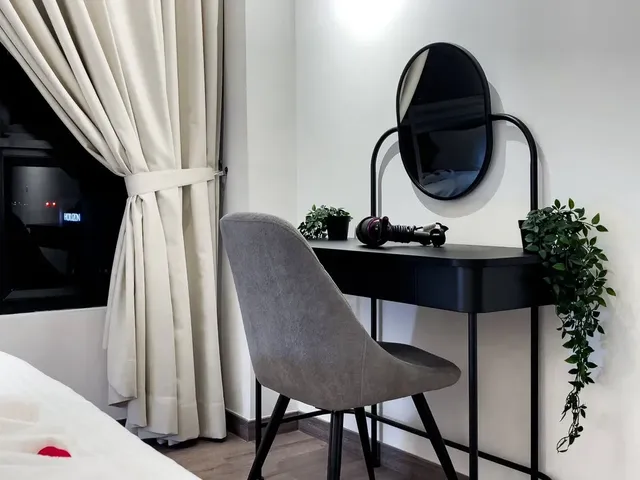 Agile Residence TRX by Isabella-Premium 1-bedroom suite-11