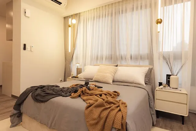 Agile Residence TRX by Isabella-Romantic Queen Room-3