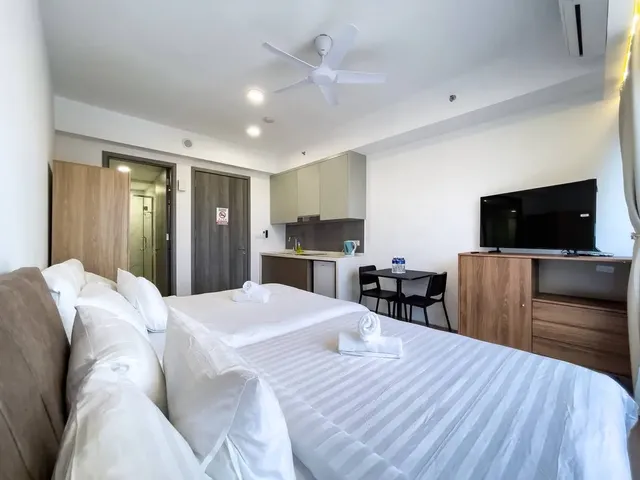 Agile Residence TRX by Isabella-Premium Queen Room-3
