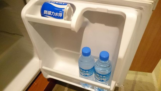 MRT Hotel-Standard Double Room-8