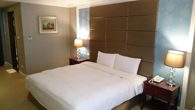 MRT Hotel-Classic Double room-3