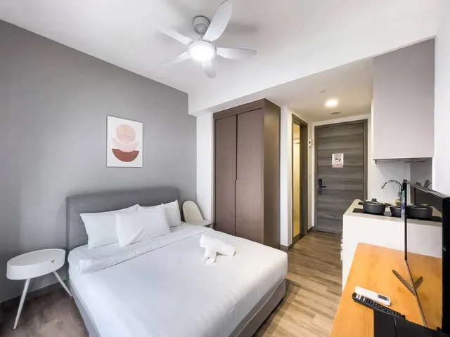 Agile Residence TRX by Isabella-Deluxe Room-4
