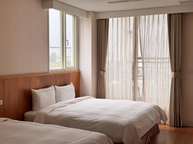 山水聽風-景觀雙床房-1