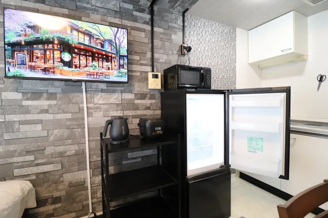 心齋橋旅居｜長堀橋站步行5分＊難波、道頓堀步行即達＊提供Wi-Fi＊設備齊全＊設計感客房