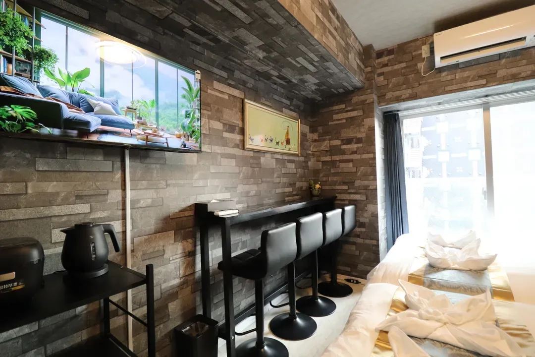 心齋橋旅居｜長堀橋站步行5分＊難波、道頓堀步行即達＊提供Wi-Fi＊設備齊全＊設計感客房