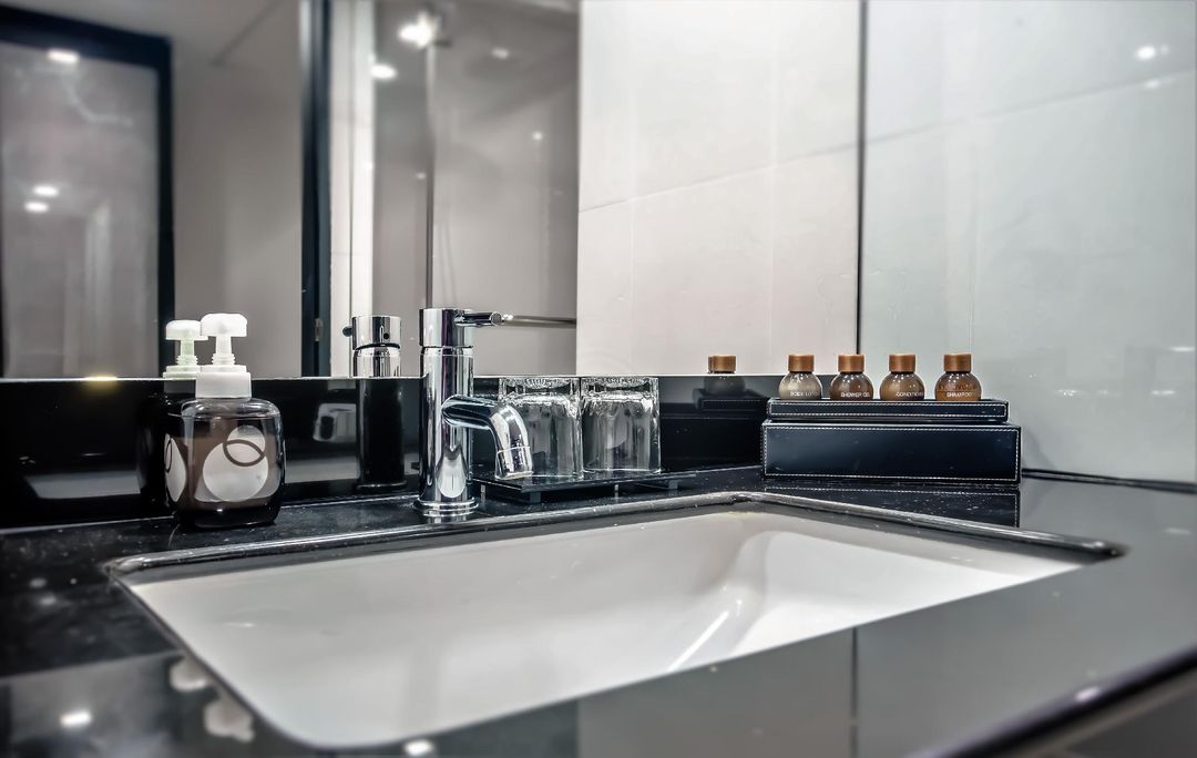 諾沃城大酒店（Nouvo City Hotel - SHA Extra Plus）