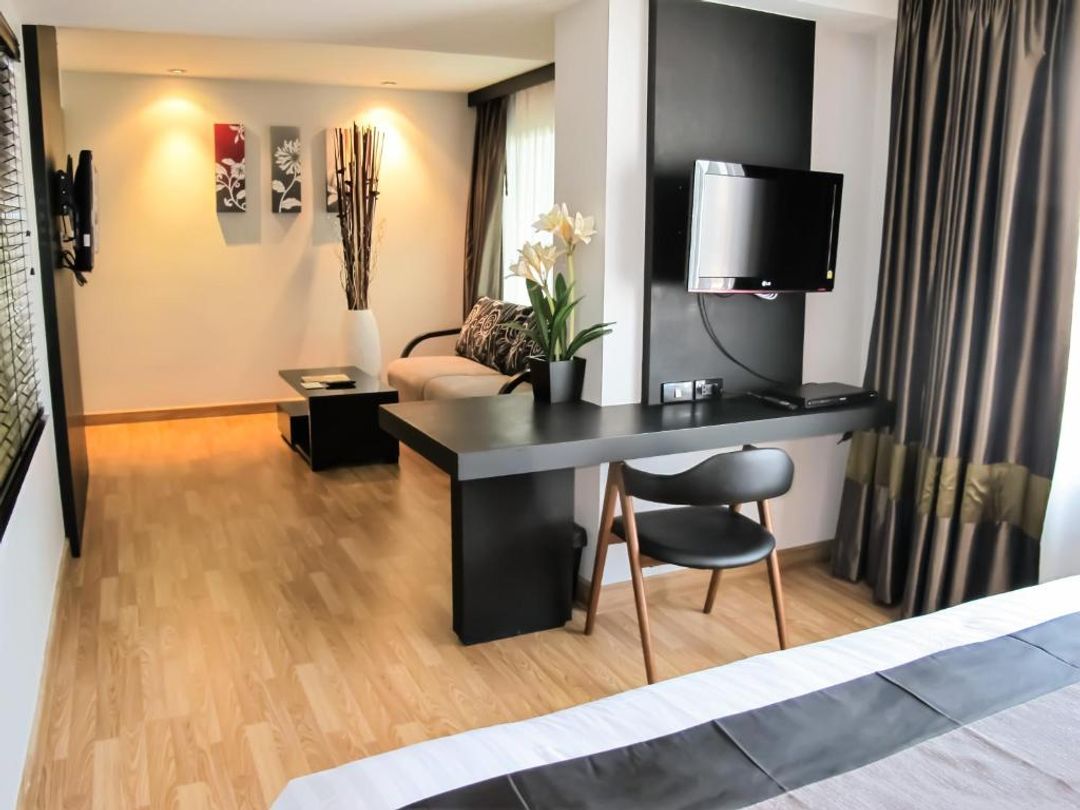 諾沃城大酒店（Nouvo City Hotel - SHA Extra Plus）