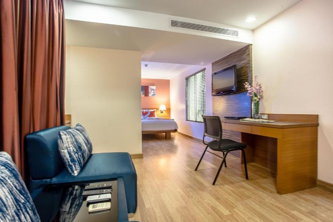諾沃城大酒店（Nouvo City Hotel - SHA Extra Plus）
