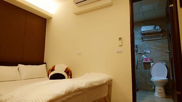 펑 클랜 베어 홈  (Feng clan bear home)-A2D1(exquisite 2 people room) Taichung Fengjia Night Market Accommodation-4