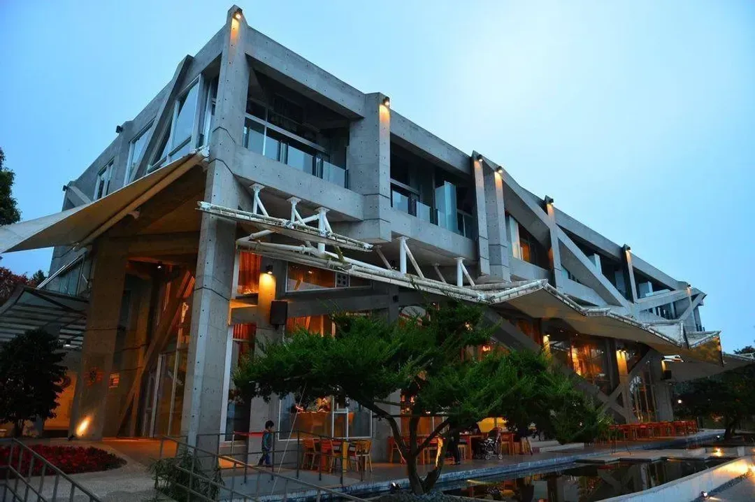 華山觀止｜一泊二食、半露天陽台獨享絕佳景緻