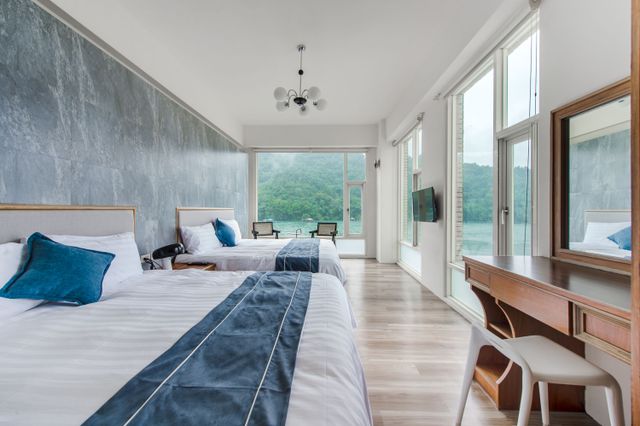Sun Moon Lake Shui Yang-Deluxe Quadruple Room with Full Lake View-303,304,503,504,702-4