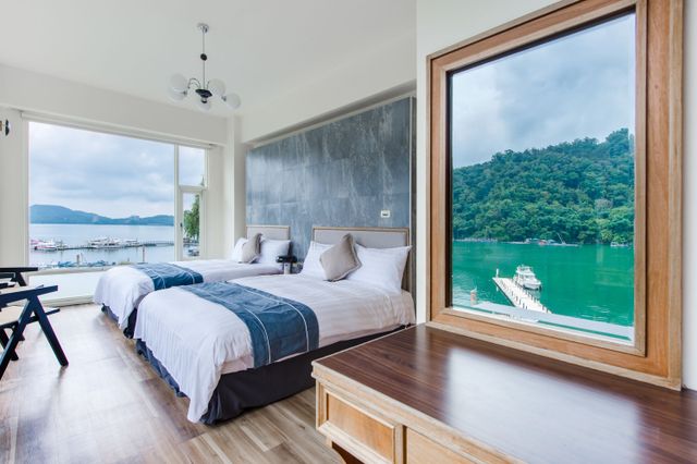 Sun Moon Lake Shui Yang-Deluxe Quadruple Room with Full Lake View-303,304,503,504,702-7