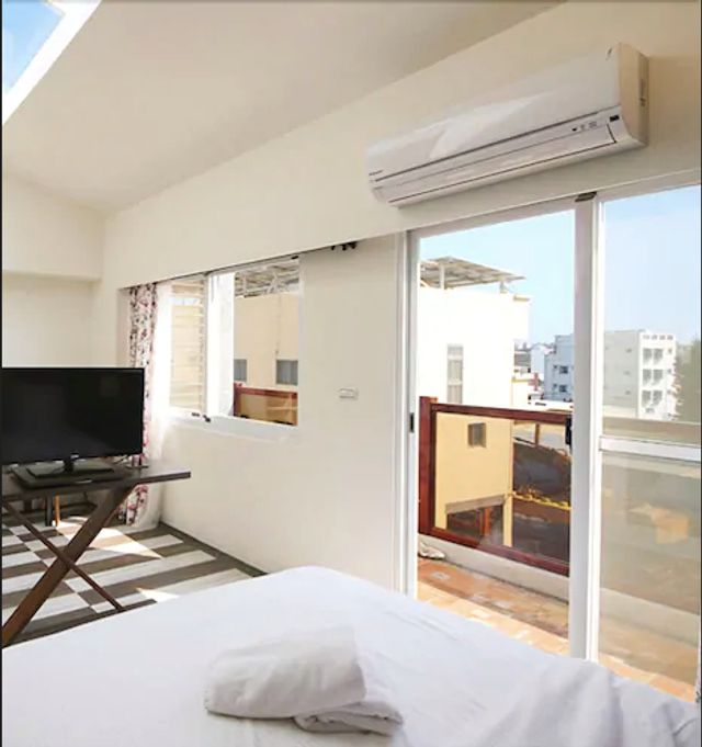 Malibu Seaview-Malibu Double Room (no skylight)-3