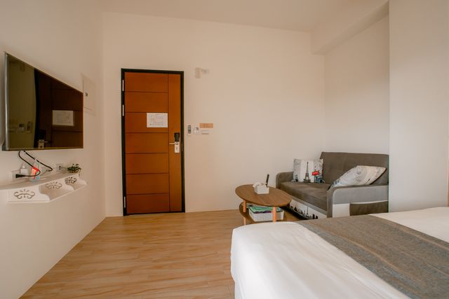 Polaris Homestay-Two person private balcony-3