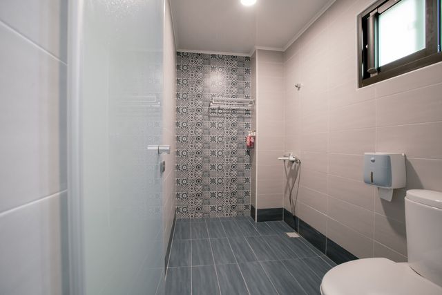 Polaris Homestay-Combined quadruple room-4