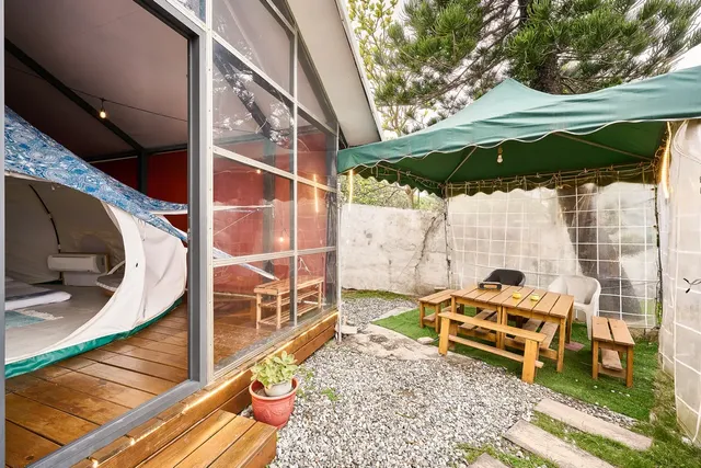 踏浪星辰露營Camp｜獨家85折起！海景豪華露營、一泊一食、近七星潭-【懶人露營】豪華四人帳篷-6