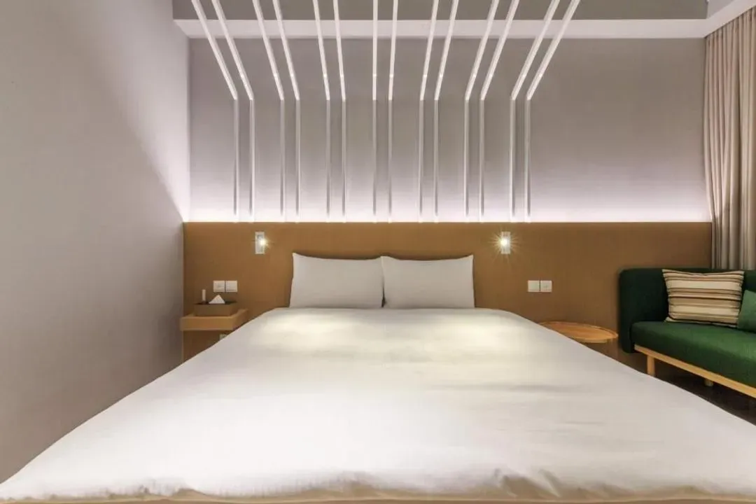 HOTEL PIN