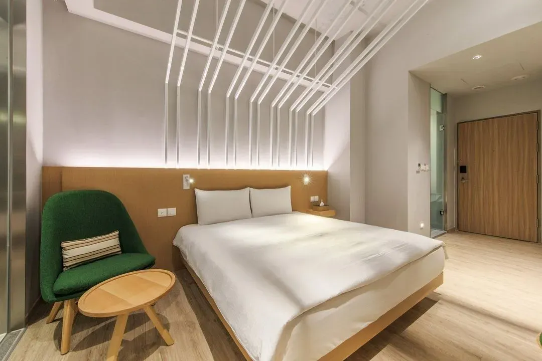 HOTEL PIN