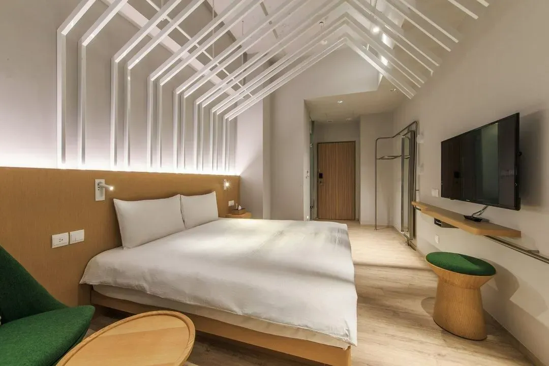 HOTEL PIN