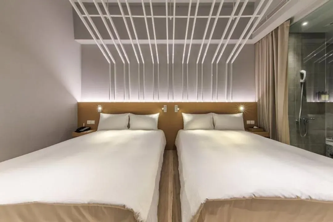 HOTEL PIN