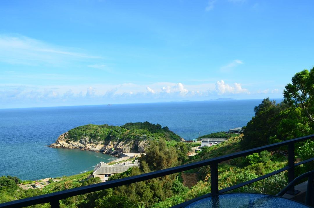 日光春和 Dayspring | 海景x清水模 | 免費機場接駁 | 藝文 x 環保慢旅